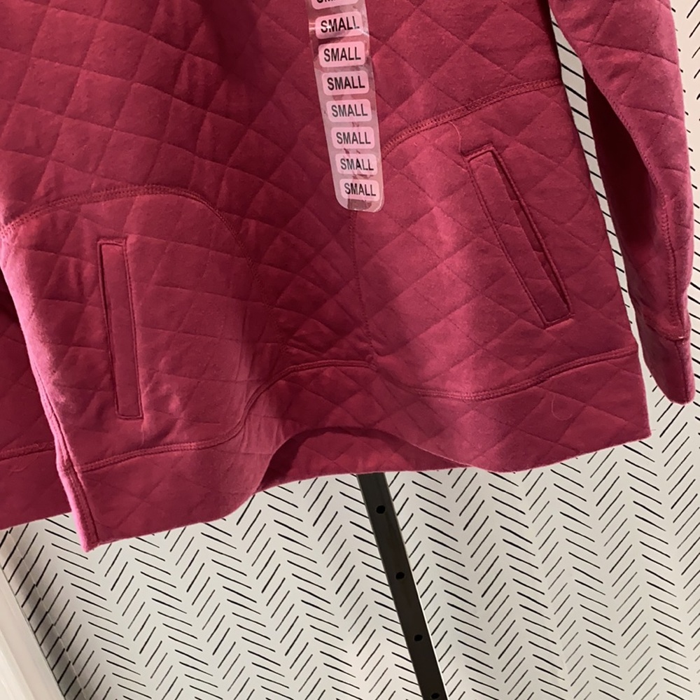 Modern Canvas women’s small berry pullover - Picture 5 of 16